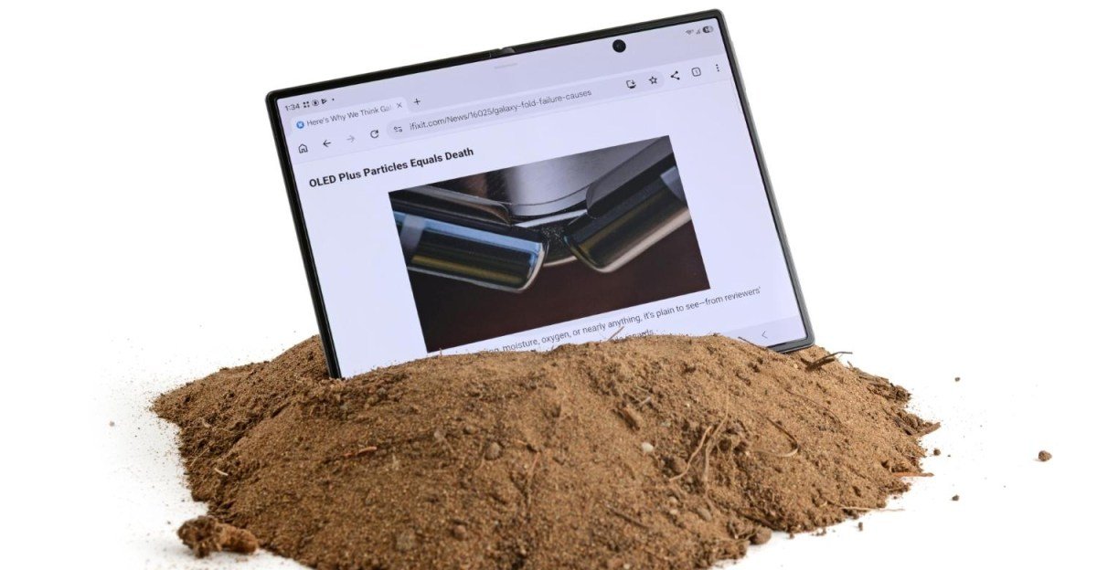 Samsung’s ,900 Z Fold 8 is still vulnerable to pocket lint